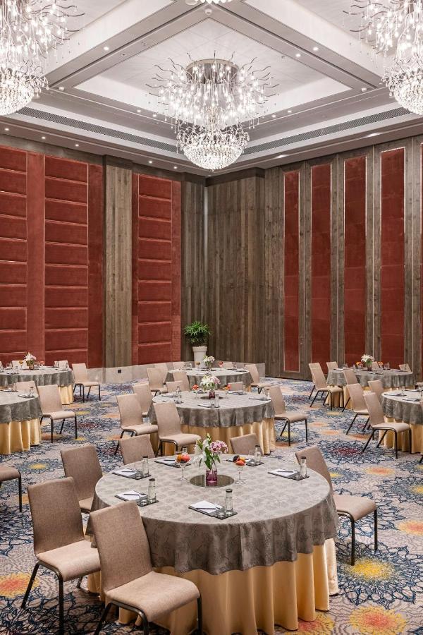 Vivanta Bhubaneswar Dn Square Esterno foto